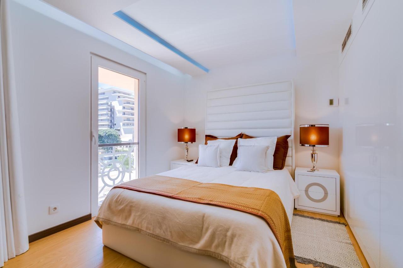 Gold Suites - Luxurious Apartment - Sea View Виламура Экстерьер фото