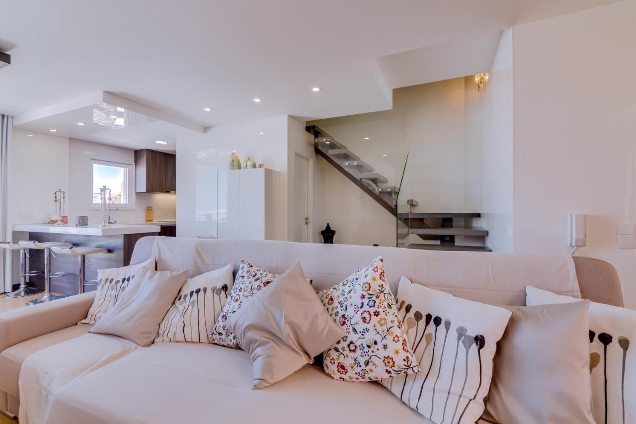 Gold Suites - Luxurious Apartment - Sea View Виламура Экстерьер фото