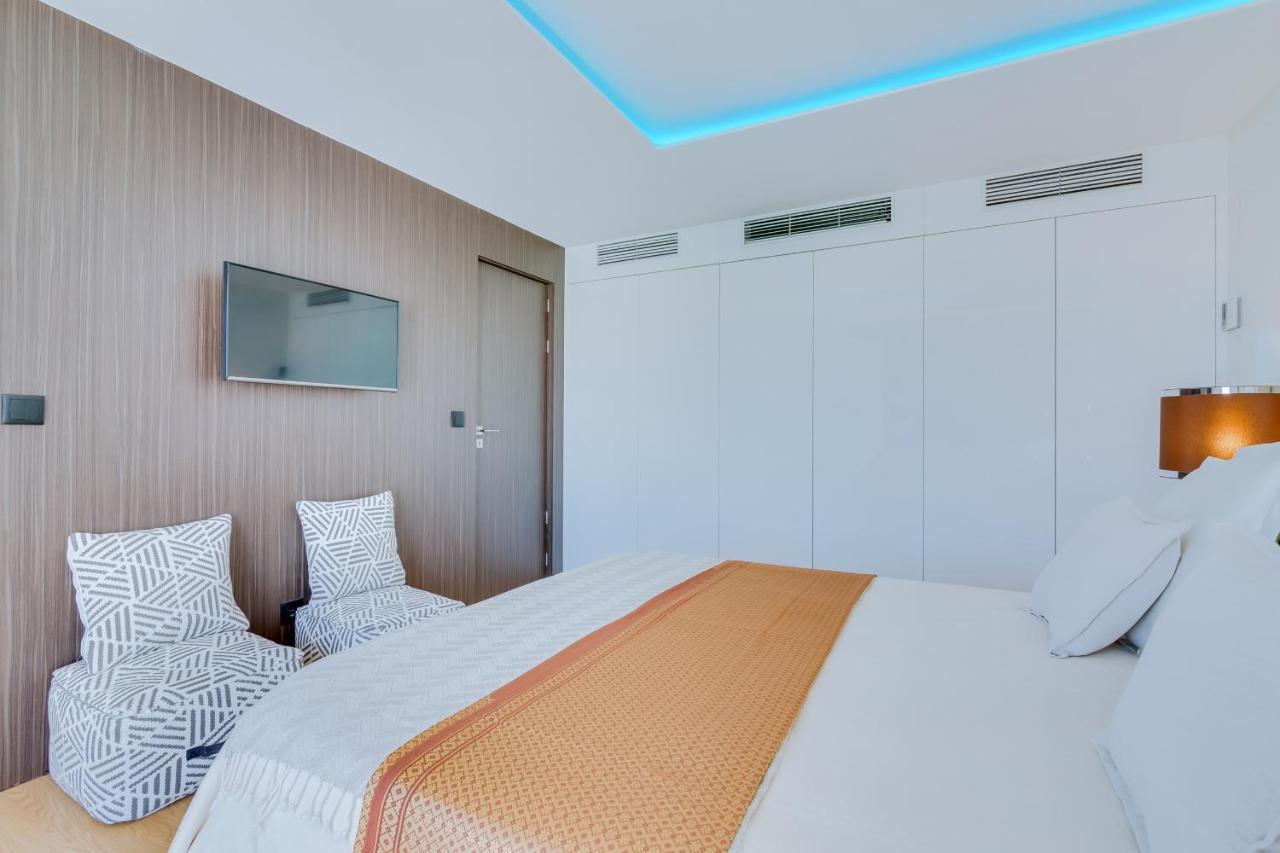 Gold Suites - Luxurious Apartment - Sea View Виламура Экстерьер фото