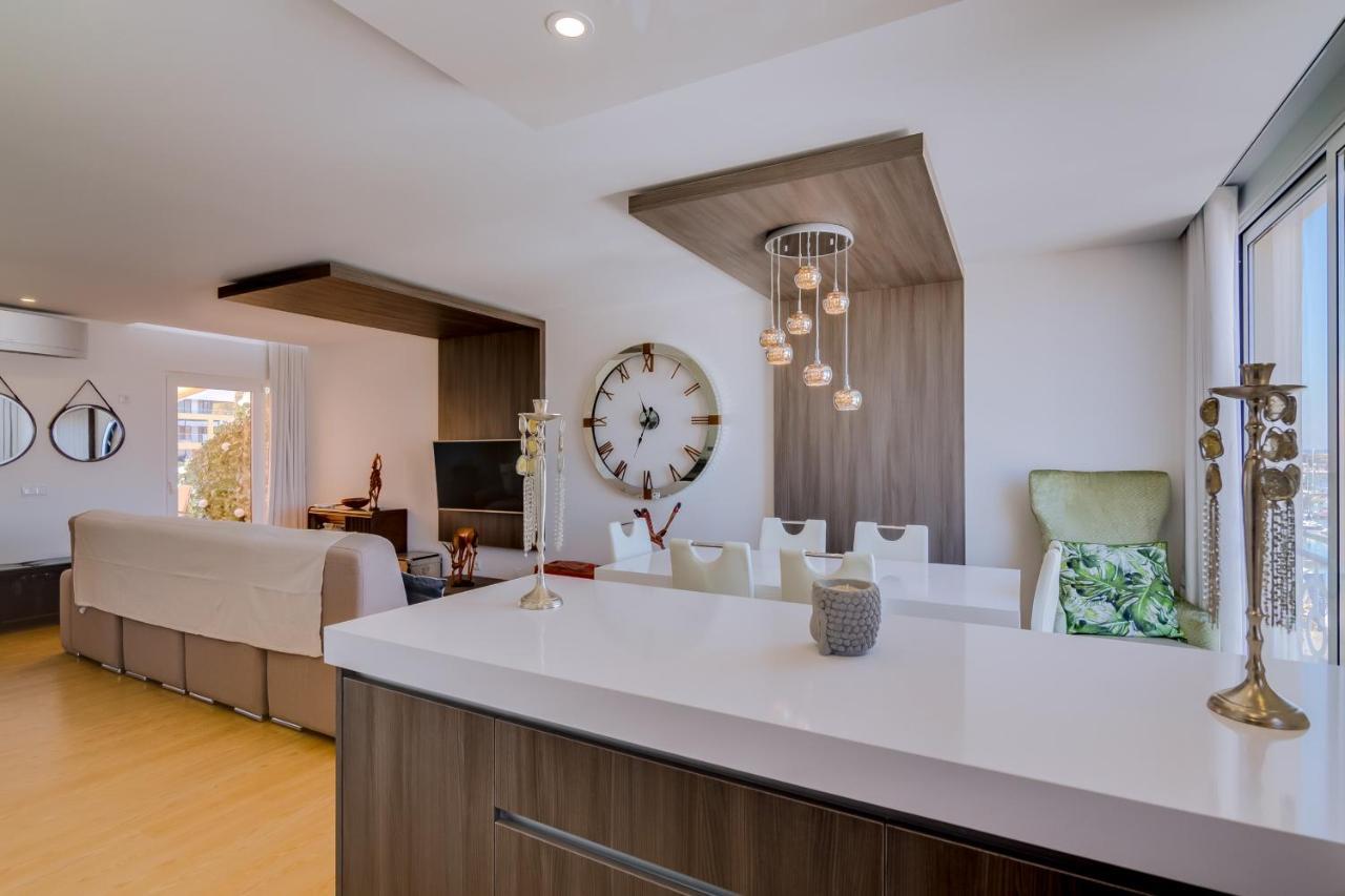 Gold Suites - Luxurious Apartment - Sea View Виламура Экстерьер фото